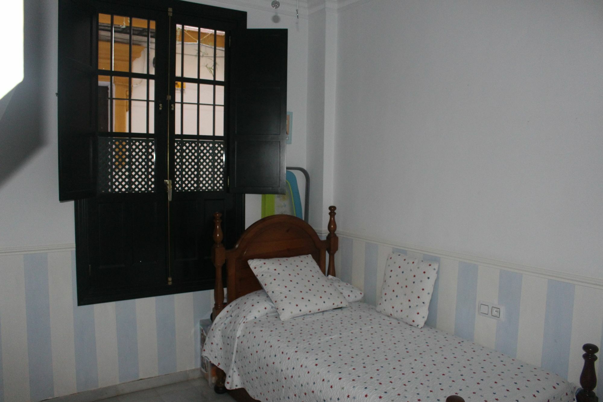 Deluxe Santa Cruz Apartment