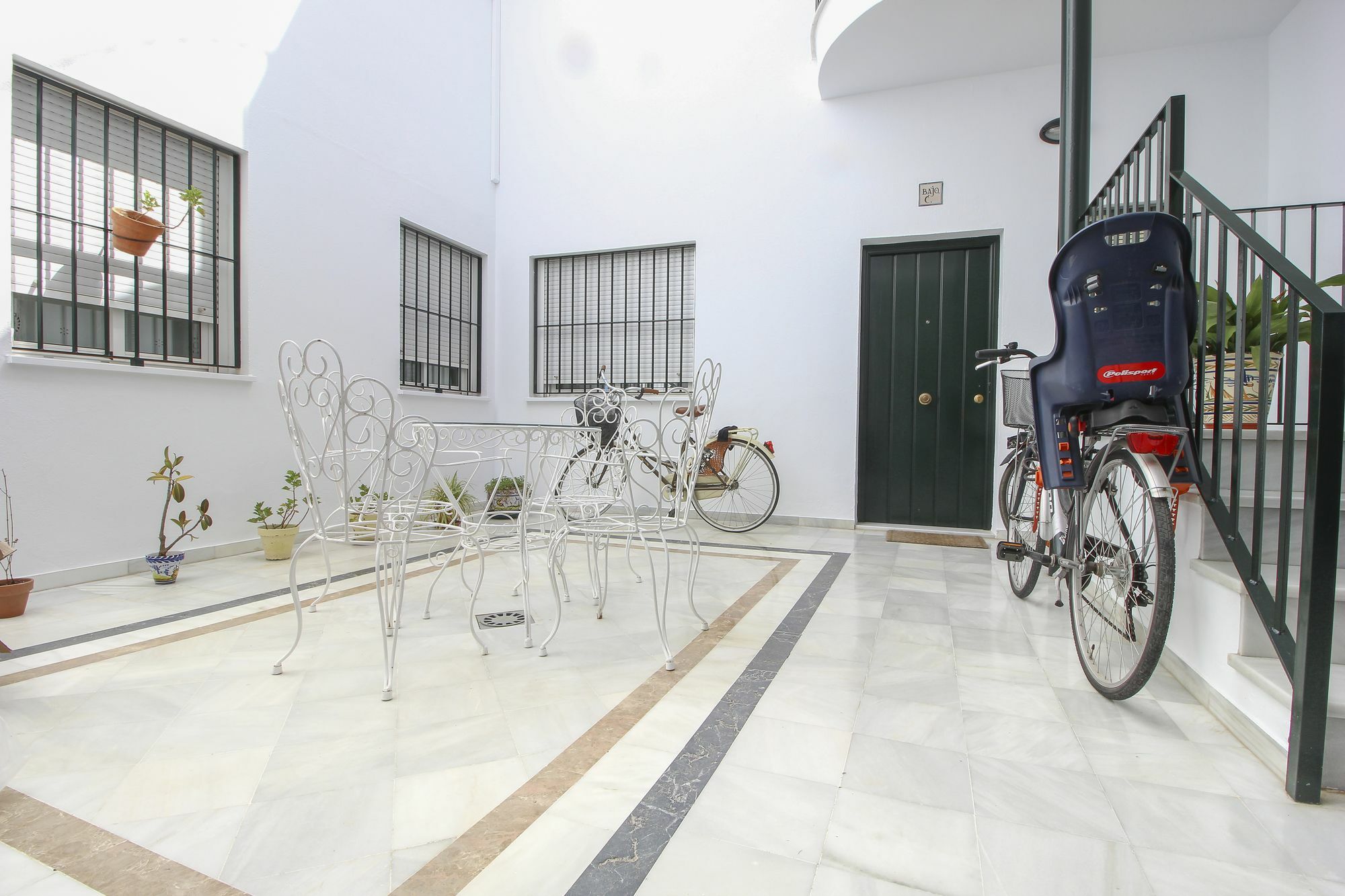 Deluxe Santa Cruz Apartment Seville
