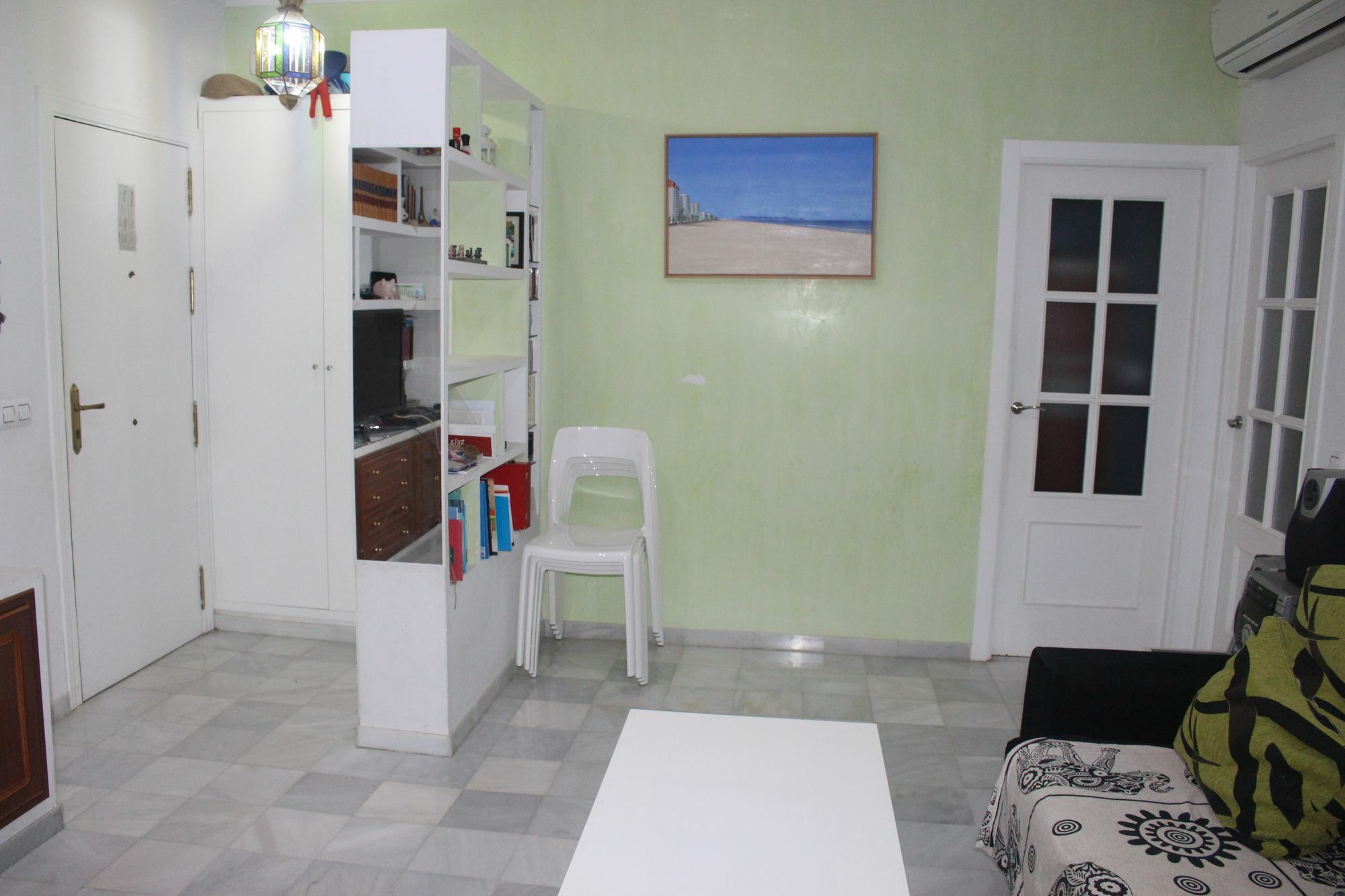 Deluxe Santa Cruz Seville